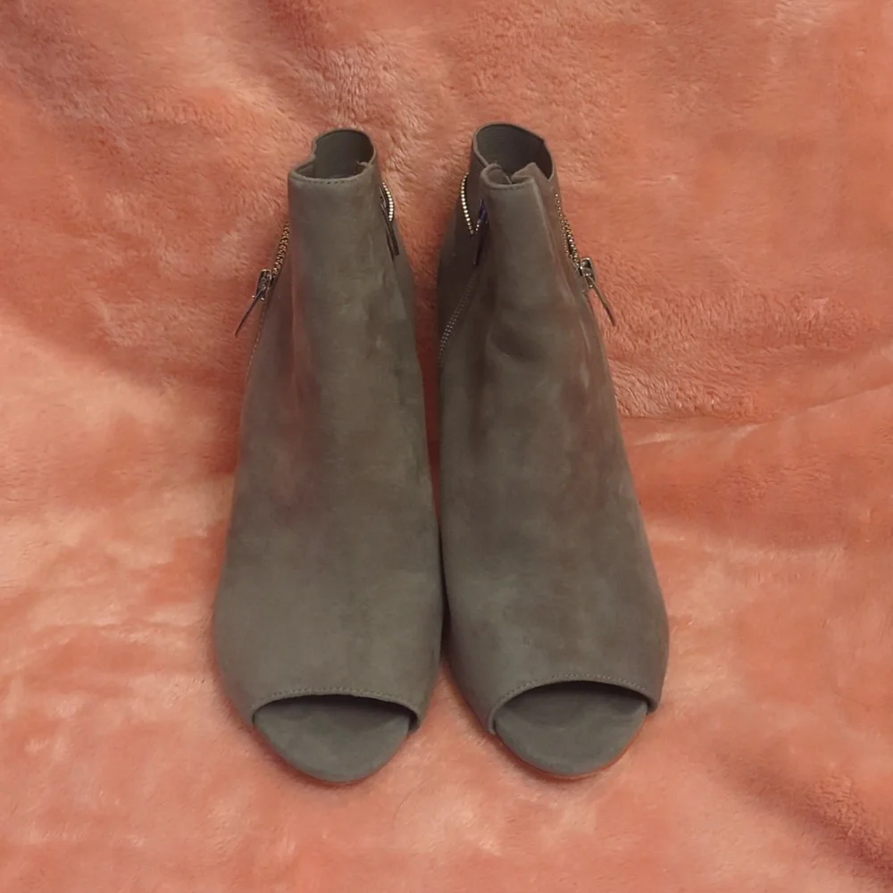 Marc Fisher Grey Swade Peep Toe Stiletto Heels - Picture 4 of 8